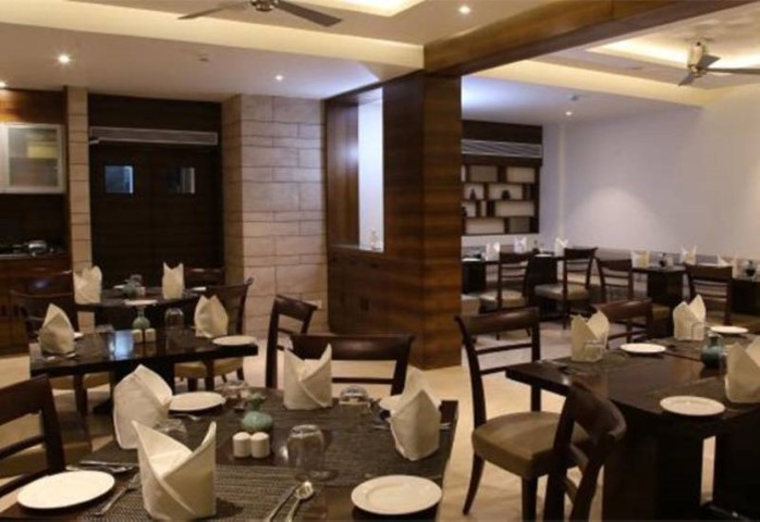 LEMON TREE HOTEL CANDOLIM gallery image 2